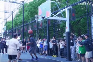 杰伦布朗现身北京东单球场3V3比赛精彩瞬间！